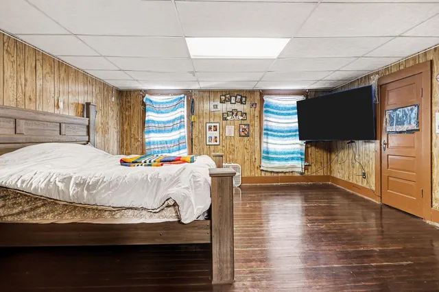 $299,900 | 3011 East Empire Avenue, Benton Harbor, MI 49022