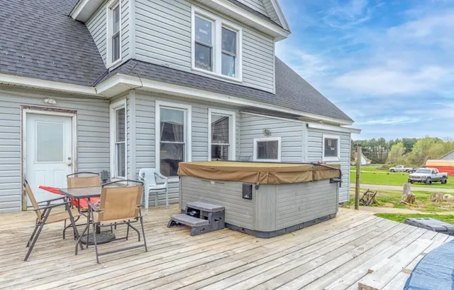 $299,900 | 3011 East Empire Avenue, Benton Harbor, MI 49022