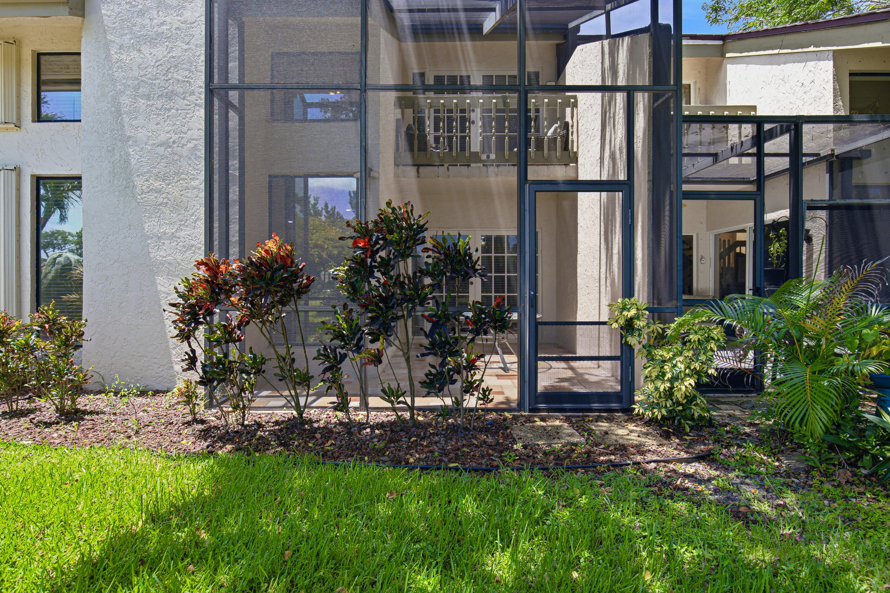 6024 Glendale Drive Boca Raton, FL 33433 - Photo 30 of 36 Back Home