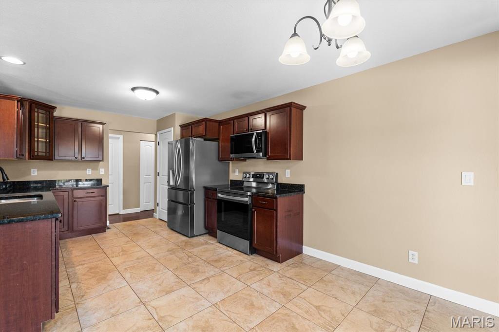 1239 Rutledge Drive Troy, IL 62294 - Photo 13 of 41