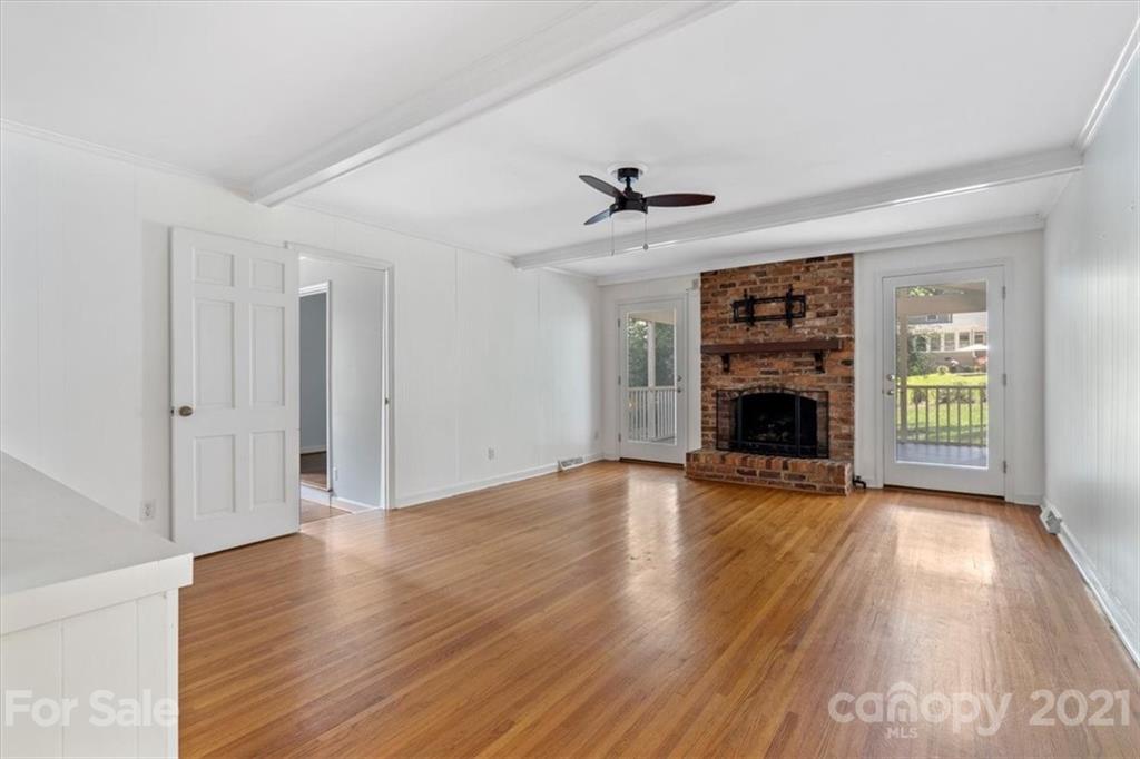 6124 Gate Post Road Charlotte, NC 28211 - Photo 15 of 40 Gallery Image 15