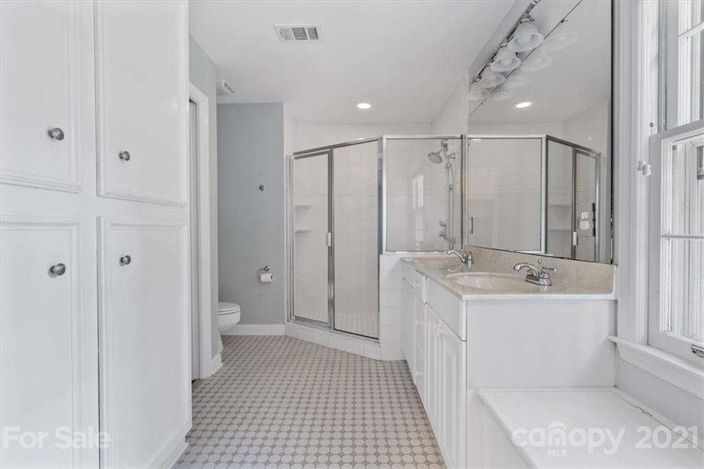 6124 Gate Post Road Charlotte, NC 28211 - Photo 26 of 40 Gallery Image 26