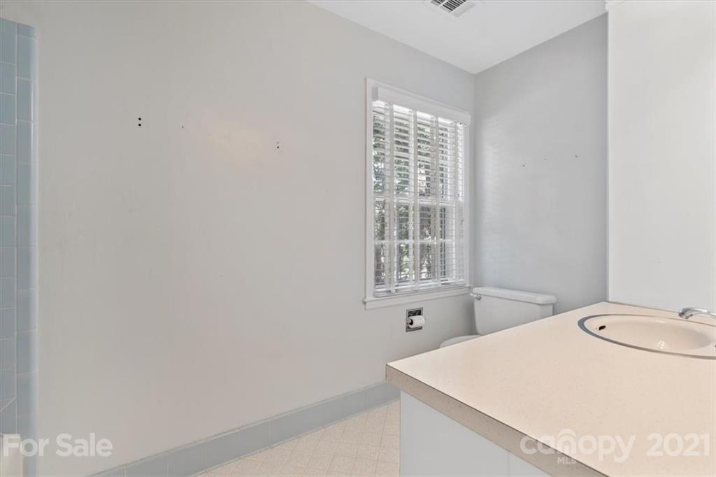6124 Gate Post Road Charlotte, NC 28211 - Photo 30 of 40 Gallery Image 30