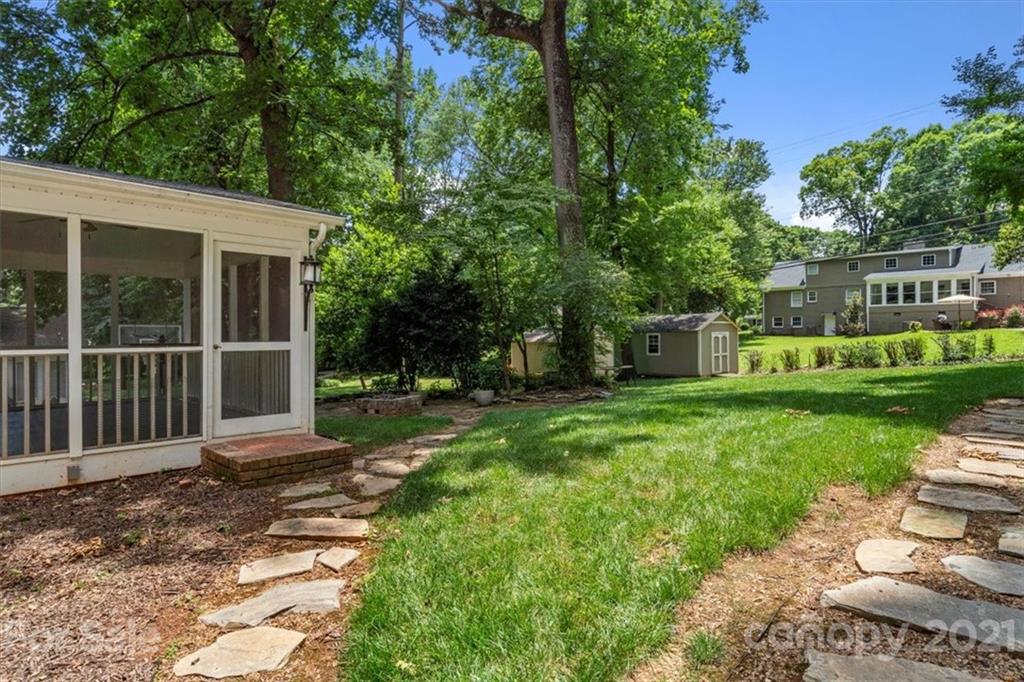 6124 Gate Post Road Charlotte, NC 28211 - Photo 37 of 40 Gallery Image 37
