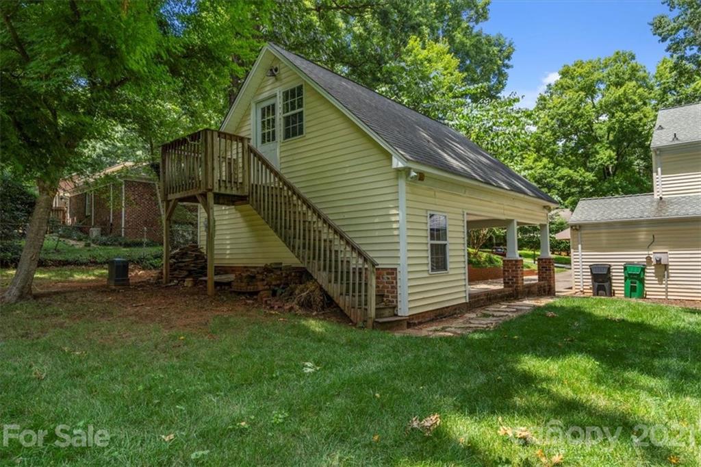 6124 Gate Post Road Charlotte, NC 28211 - Photo 39 of 40 Gallery Image 39
