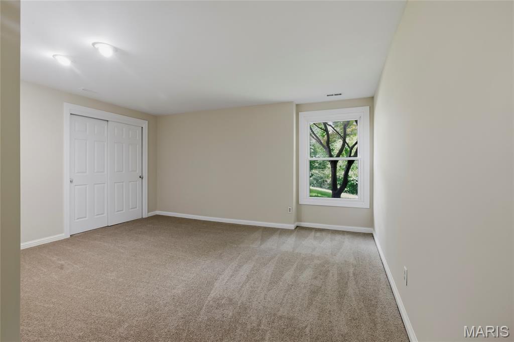 1600 Baxter Forest Ridge Court Chesterfield, MO 63005 - Photo 25 of 38