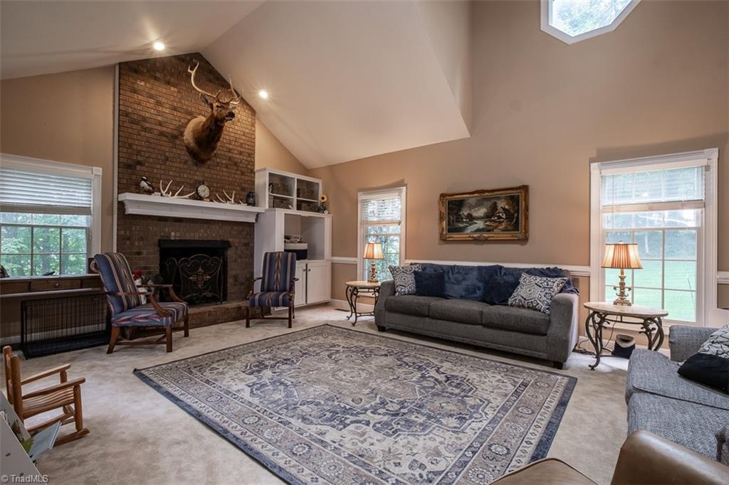 328 Laurelwood Road State Road, NC 28676 - Photo 10 of 39 Great room