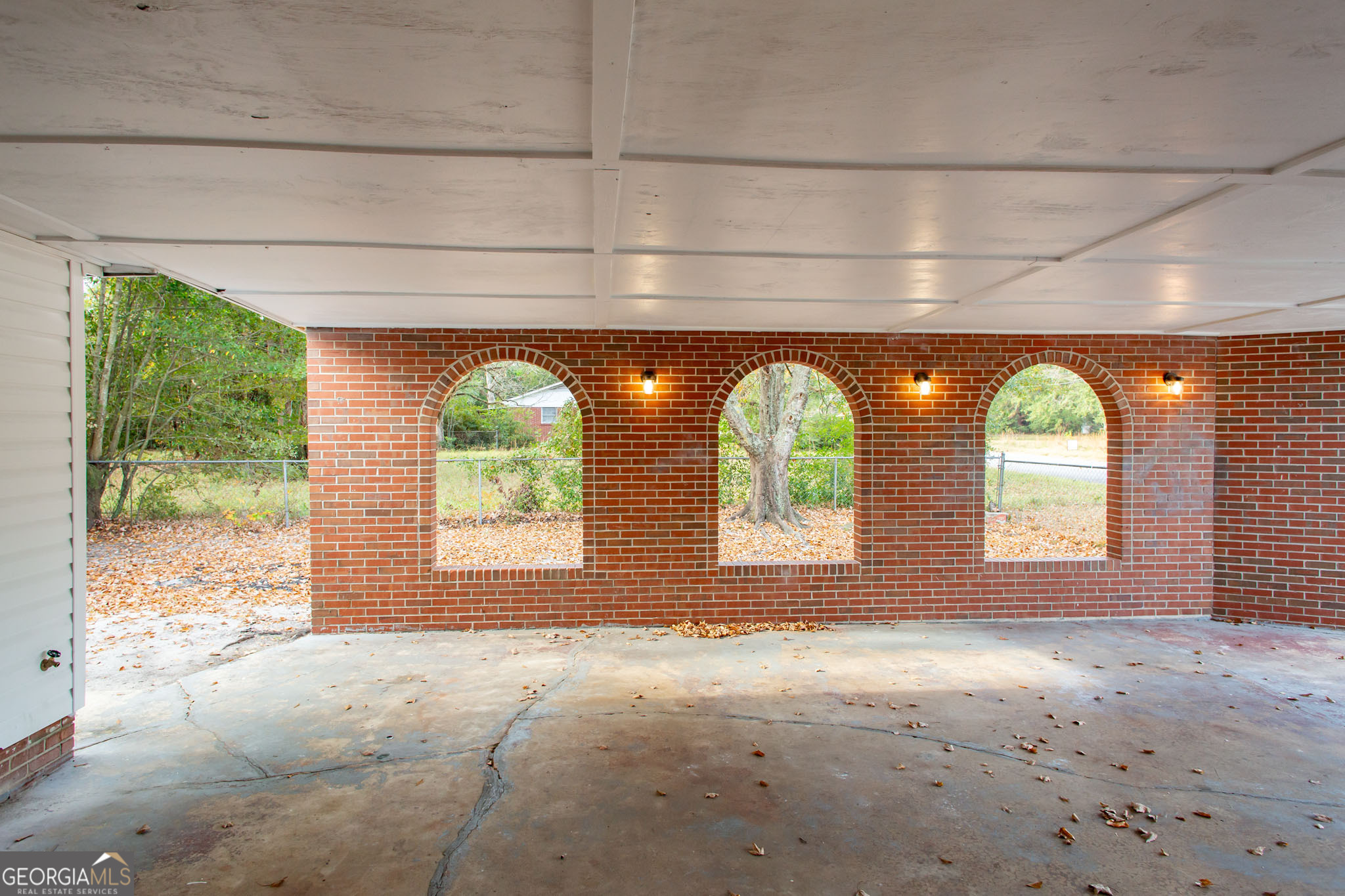 407 Pineview Drive Waycross, GA 31501 - Photo 27 of 35 a view of empty room with window