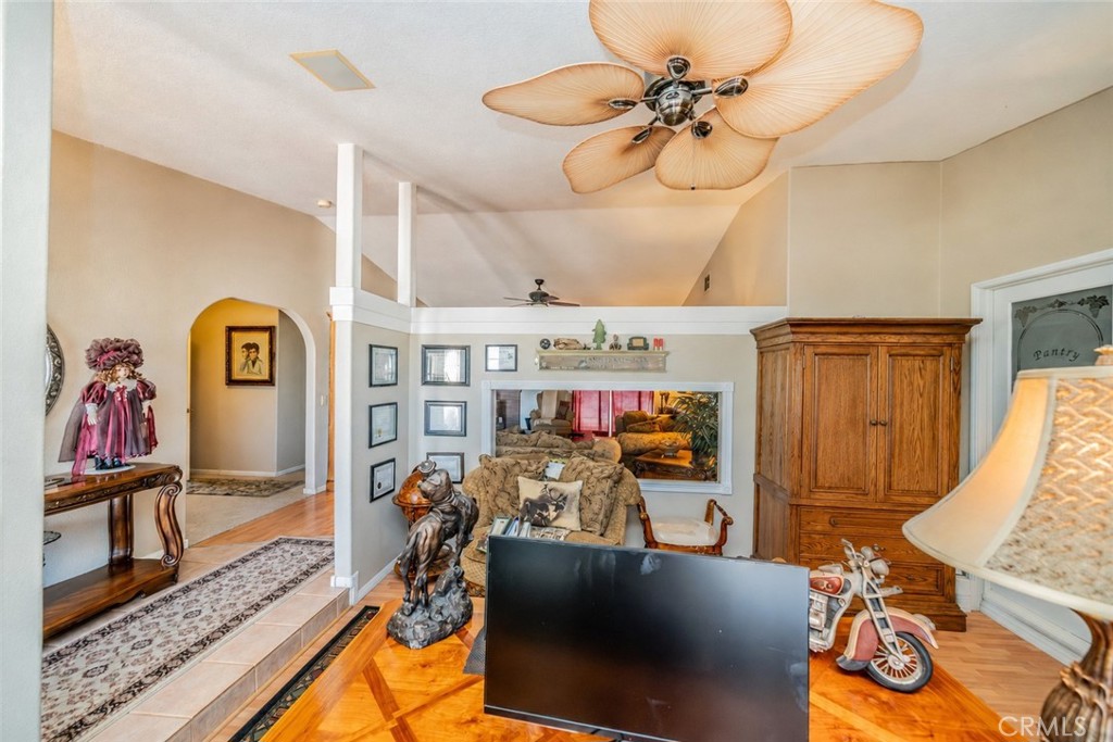12274 Mountain Road Pinon Hills, CA 92372 - Photo 14 of 60