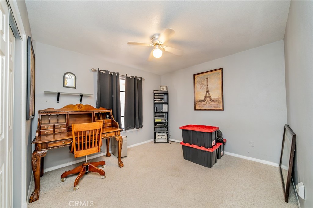 12274 Mountain Road Pinon Hills, CA 92372 - Photo 17 of 60