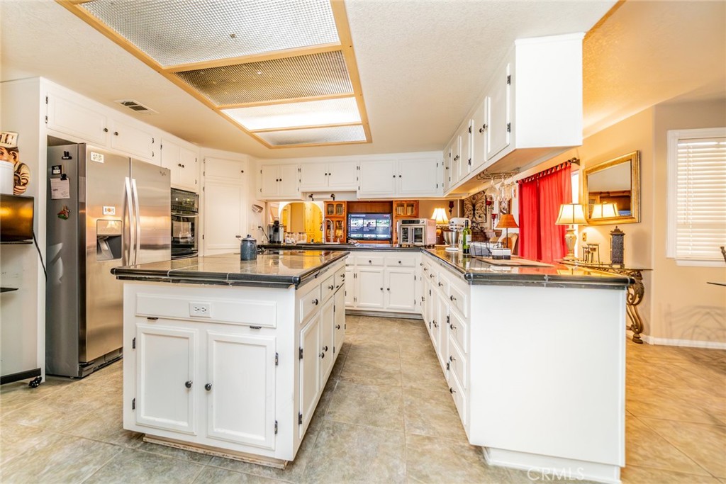 12274 Mountain Road Pinon Hills, CA 92372 - Photo 29 of 60