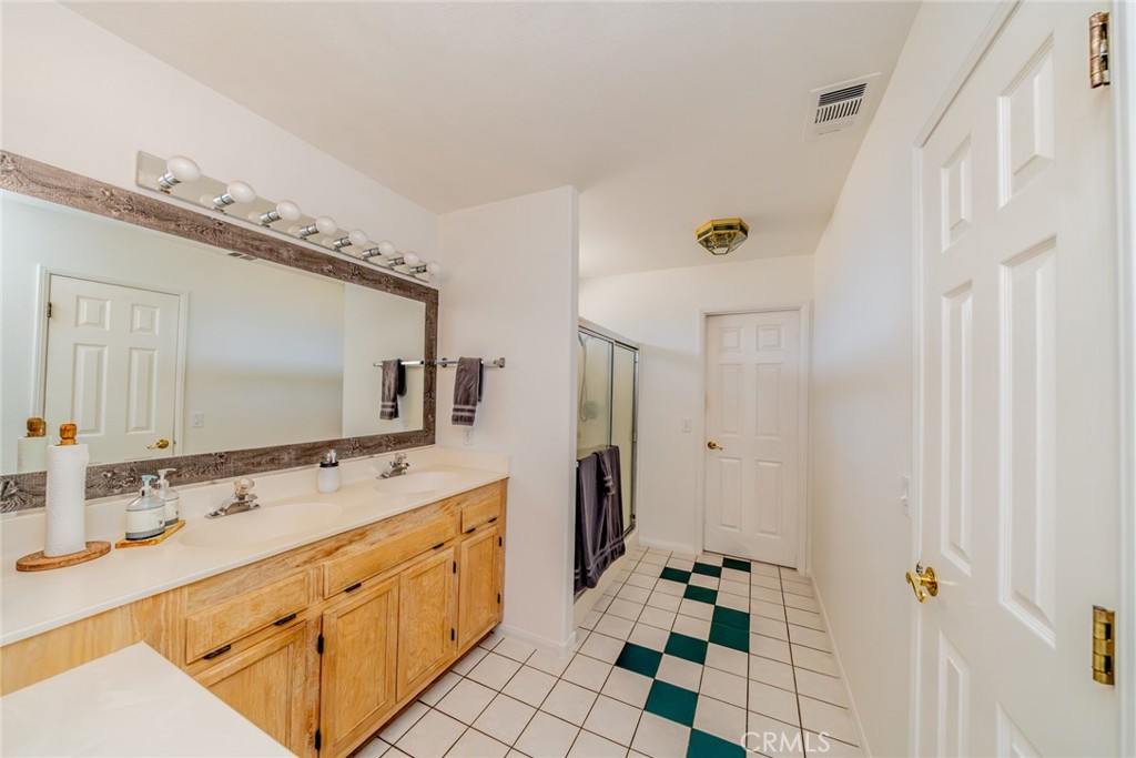 12274 Mountain Road Pinon Hills, CA 92372 - Photo 36 of 60
