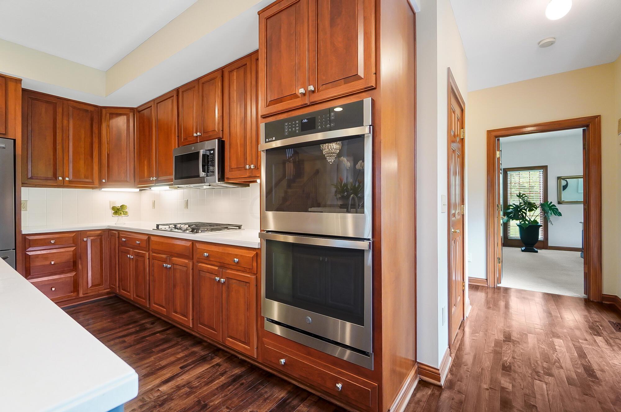 8434 Daventry Court Powell, OH 43065 - Photo 17 of 73 020
