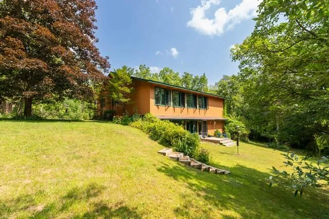 $750,000 | 27130 89th Street, Salem Lakes, WI 53168