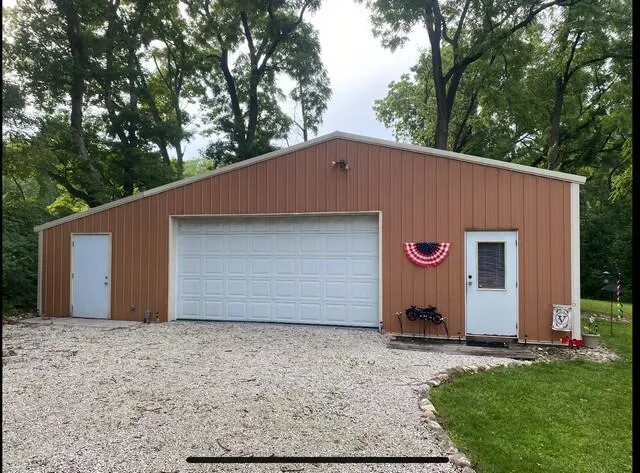 $750,000 | 27130 89th Street, Salem Lakes, WI 53168