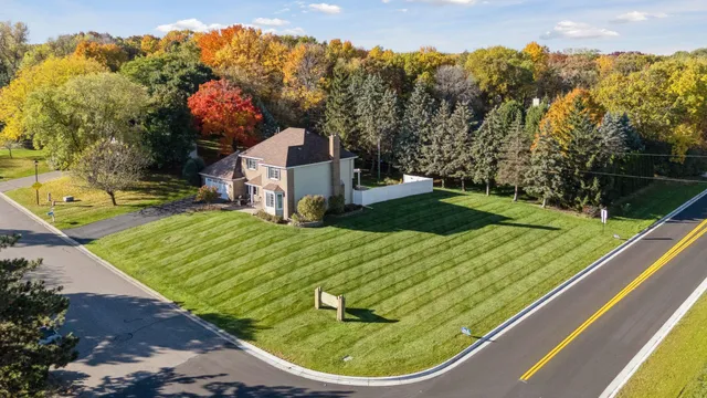 $574,900 | 525 Sycamore Lane North, Plymouth, MN 55441