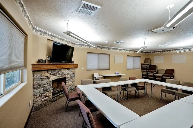 $2,999,999 | 6701 North Idaho Road, Newman Lake, WA 99025