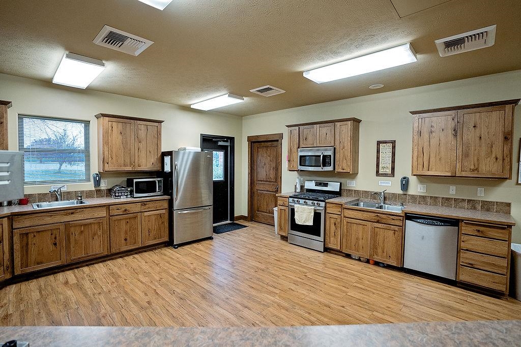 6701 North Idaho Road Newman Lake, WA 99025 - Photo 18 of 49