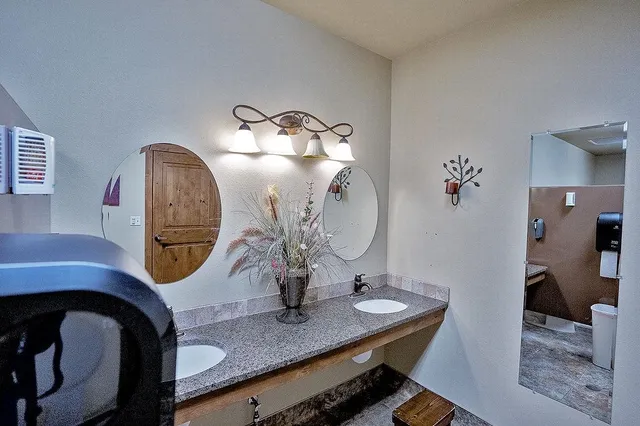 $2,999,999 | 6701 North Idaho Road, Newman Lake, WA 99025