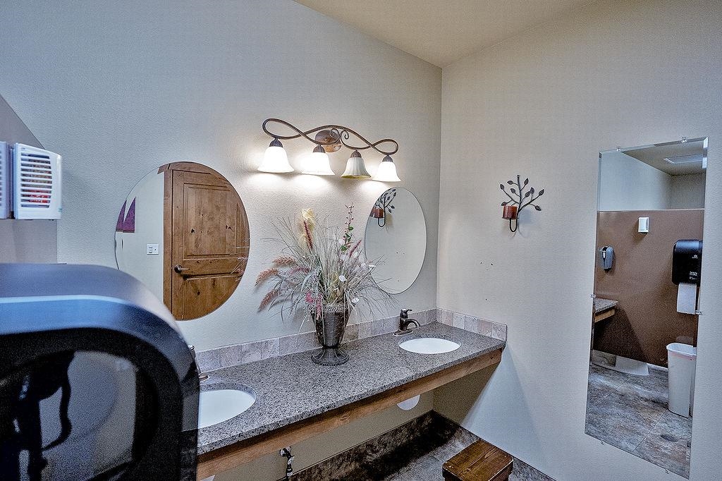 6701 North Idaho Road Newman Lake, WA 99025 - Photo 25 of 49