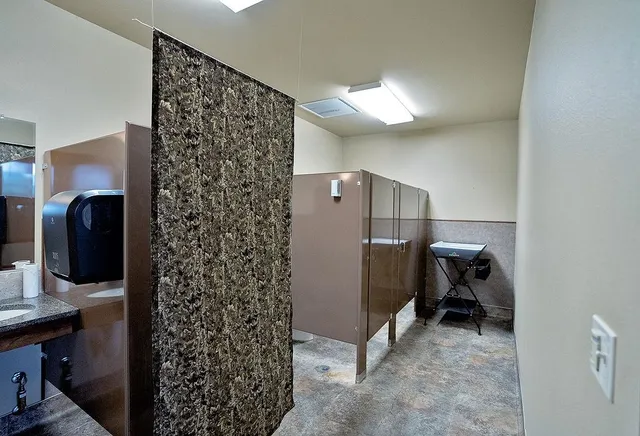 $2,999,999 | 6701 North Idaho Road, Newman Lake, WA 99025