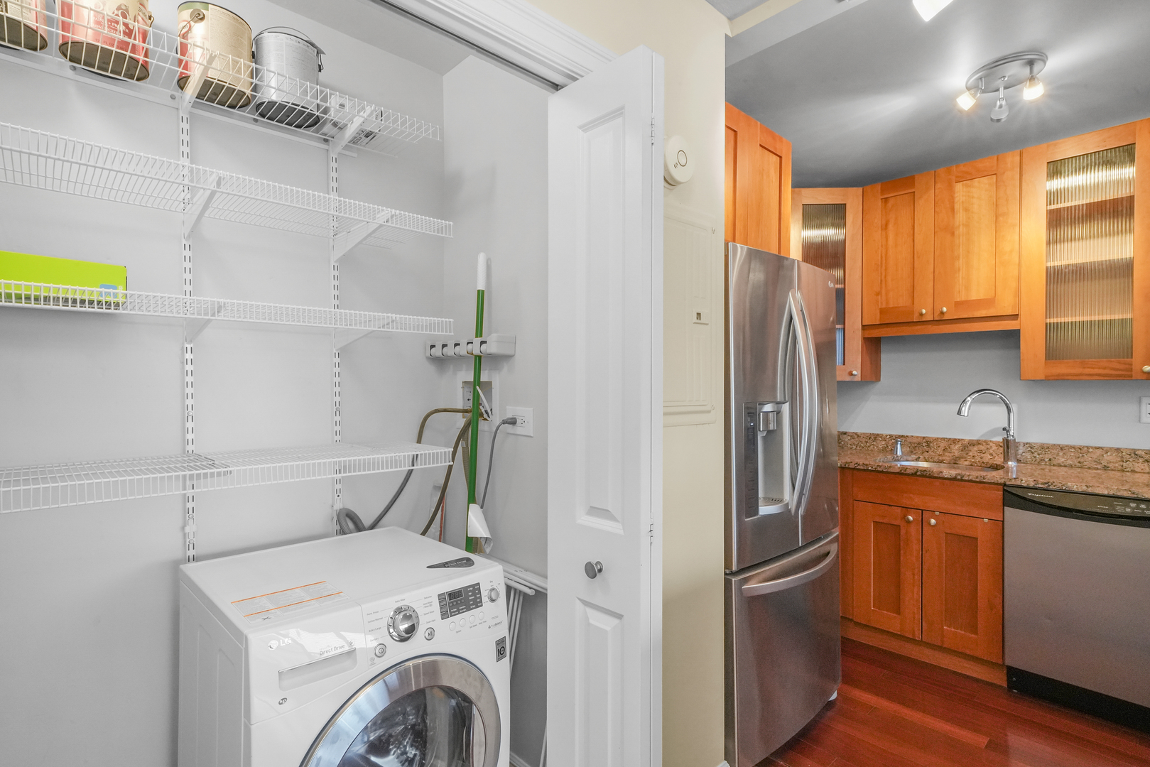 2930 North Sheridan Road, Unit 1411 Chicago, IL 60657 - Photo 20 of 34 Gallery Image 20