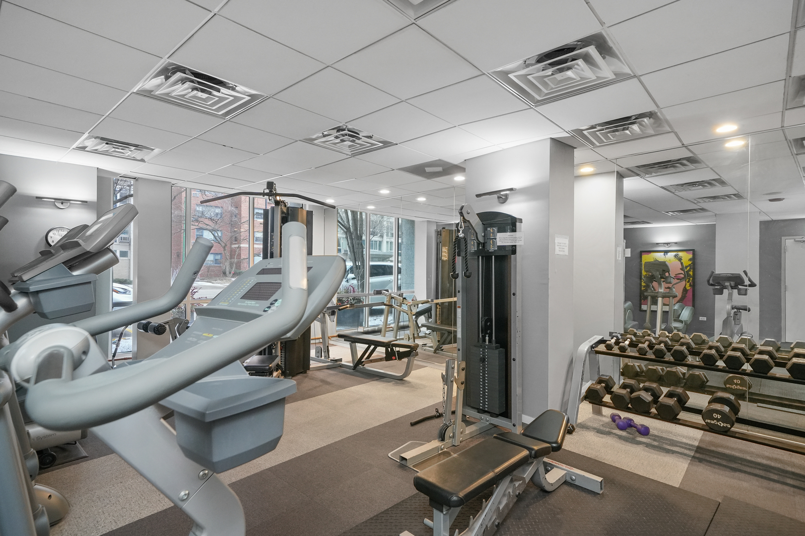 2930 North Sheridan Road, Unit 1411 Chicago, IL 60657 - Photo 27 of 34 Gallery Image 27