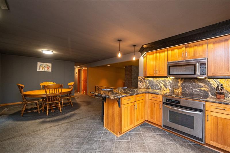 392 Profio Road McDonald, PA 15057 - Photo 9 of 23 Gallery Image 9