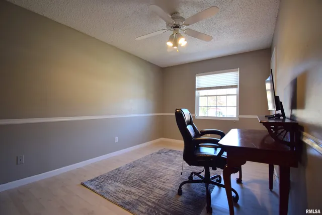 $265,000 | 4419 Woodglen Lane, Mount Vernon, IL 62864