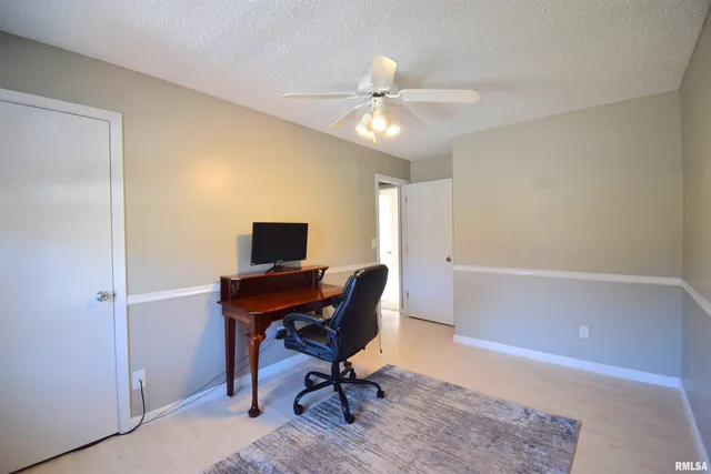 $265,000 | 4419 Woodglen Lane, Mount Vernon, IL 62864