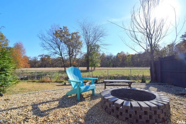 $265,000 | 4419 Woodglen Lane, Mount Vernon, IL 62864