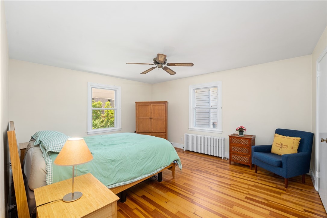 118 Beach Road Bristol, RI 02809 - Photo 7 of 24