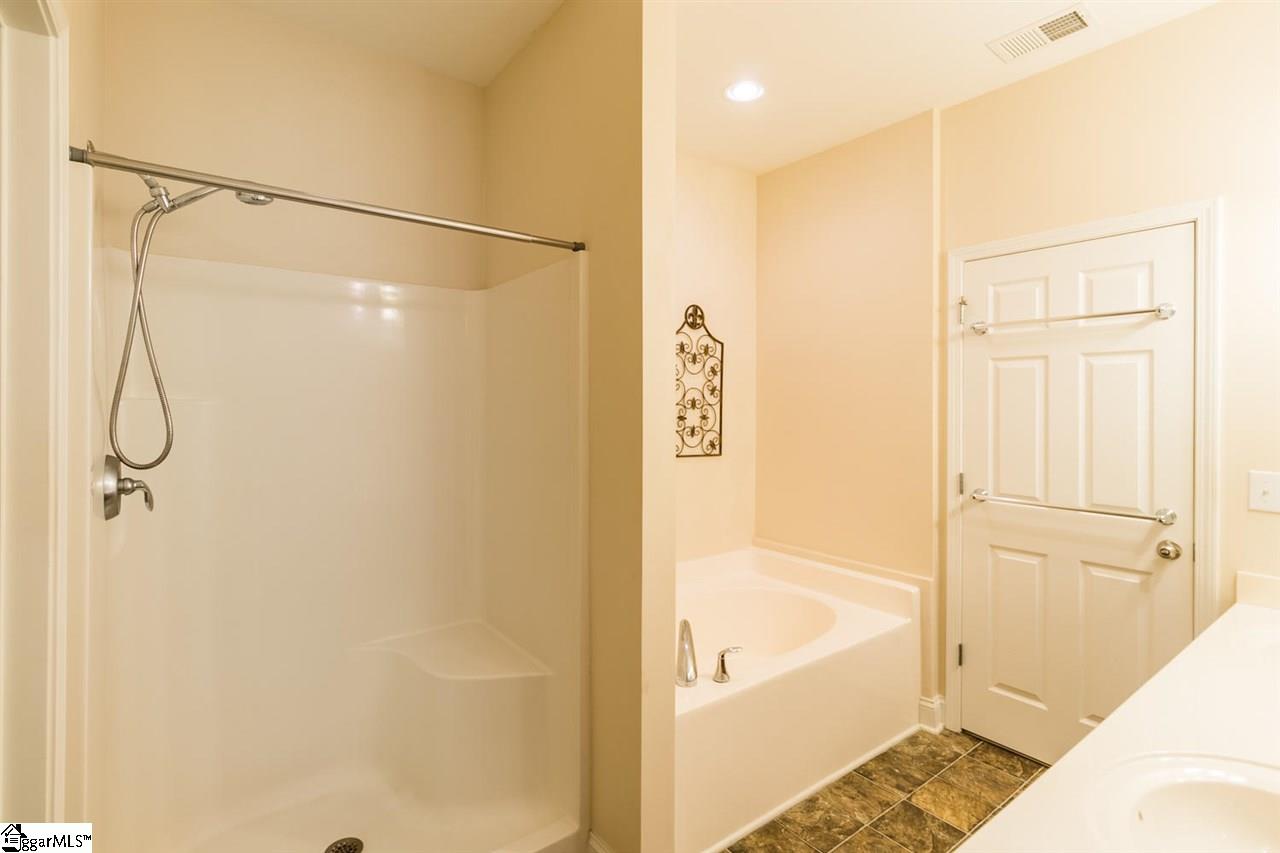 138 Trailside Lane Greenville, SC 29607 - Photo 15 of 22