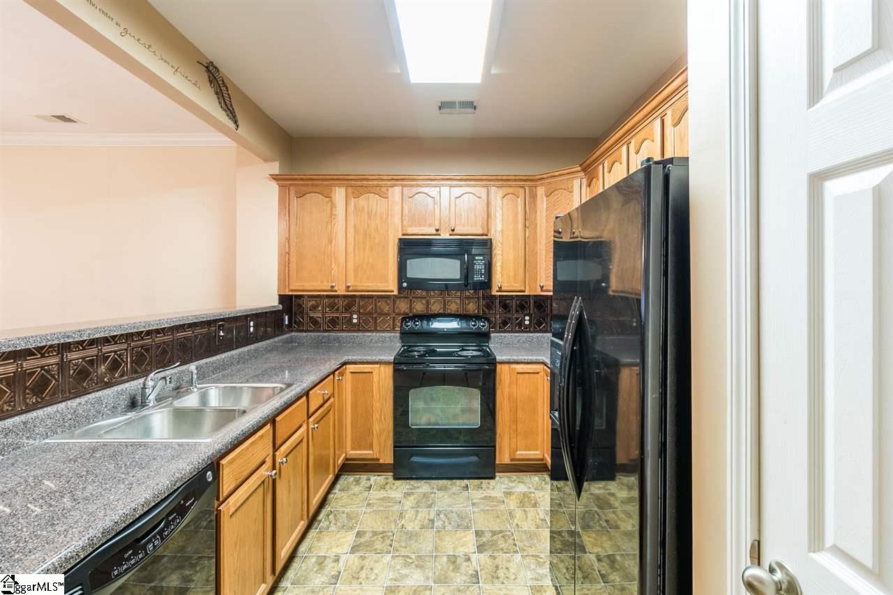 138 Trailside Lane Greenville, SC 29607 - Photo 5 of 22
