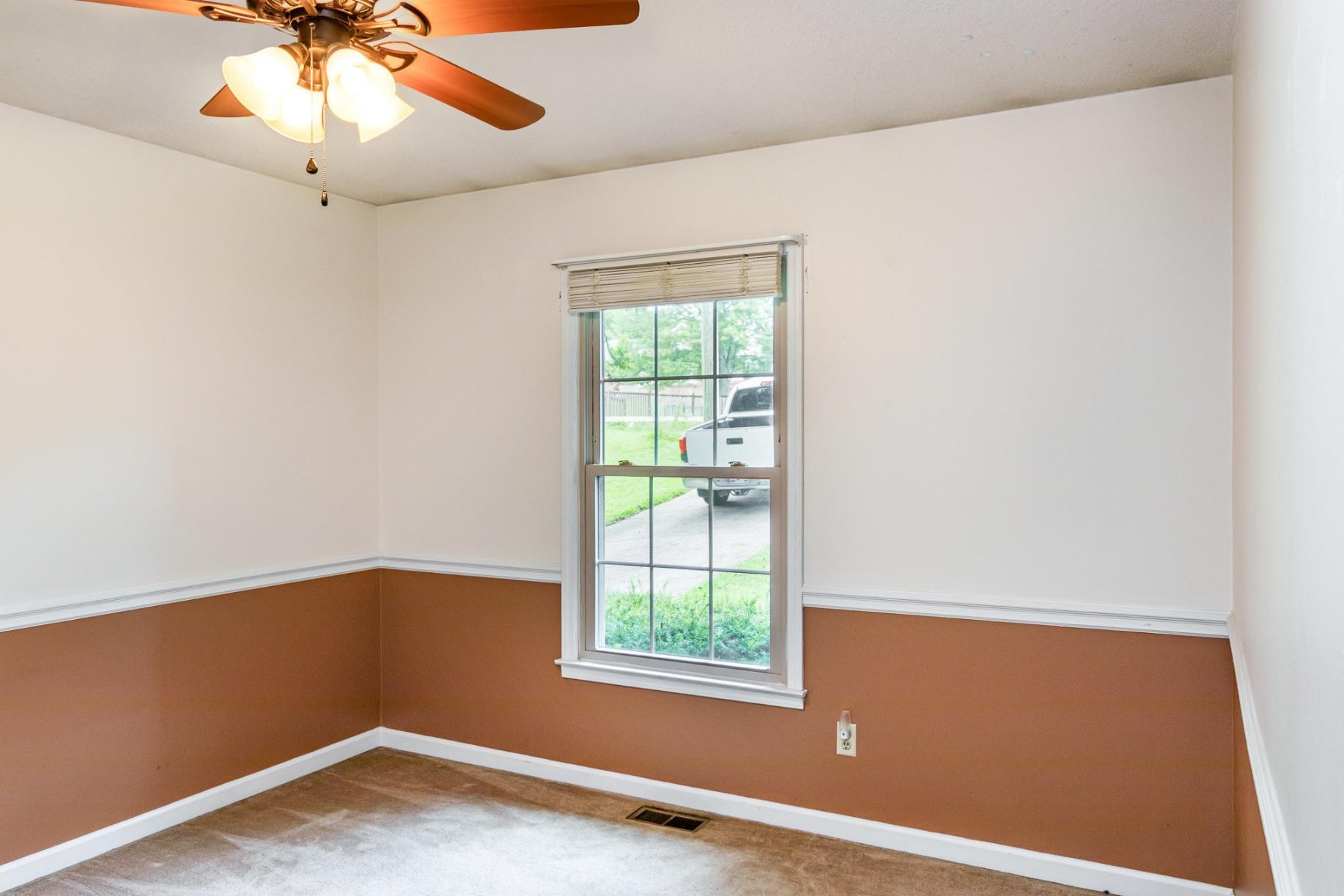 712 Rossview Road Clarksville, TN 37043 - Photo 18 of 30 Gallery Image 18