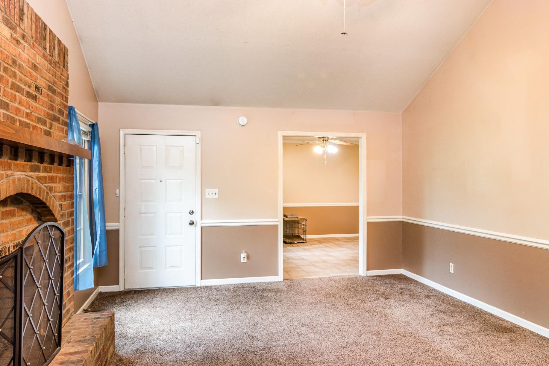 712 Rossview Road Clarksville, TN 37043 - Photo 9 of 30 Gallery Image 9