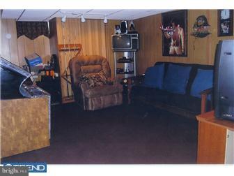 5219 North Springfield Road Clifton Heights, PA 19018 - Photo 8 of 9