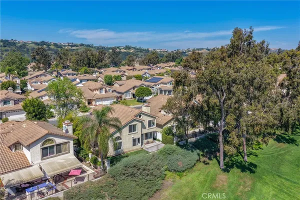 $1,549,000 | 34 Reata, Rancho Santa Margarita, CA 92688