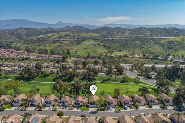 $1,549,000 | 34 Reata, Rancho Santa Margarita, CA 92688