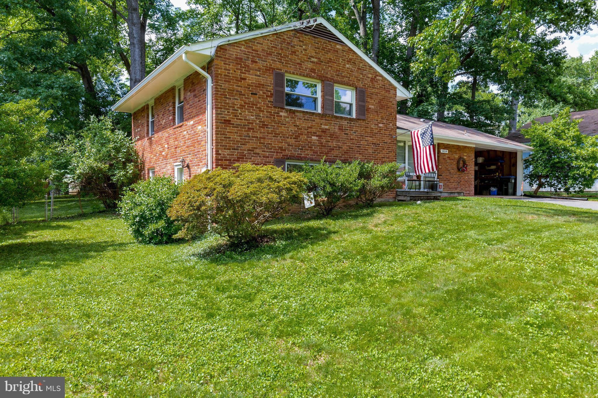 5404 Juliet Street Springfield, VA 22151 - Photo 2 of 20 Well maintained brick home