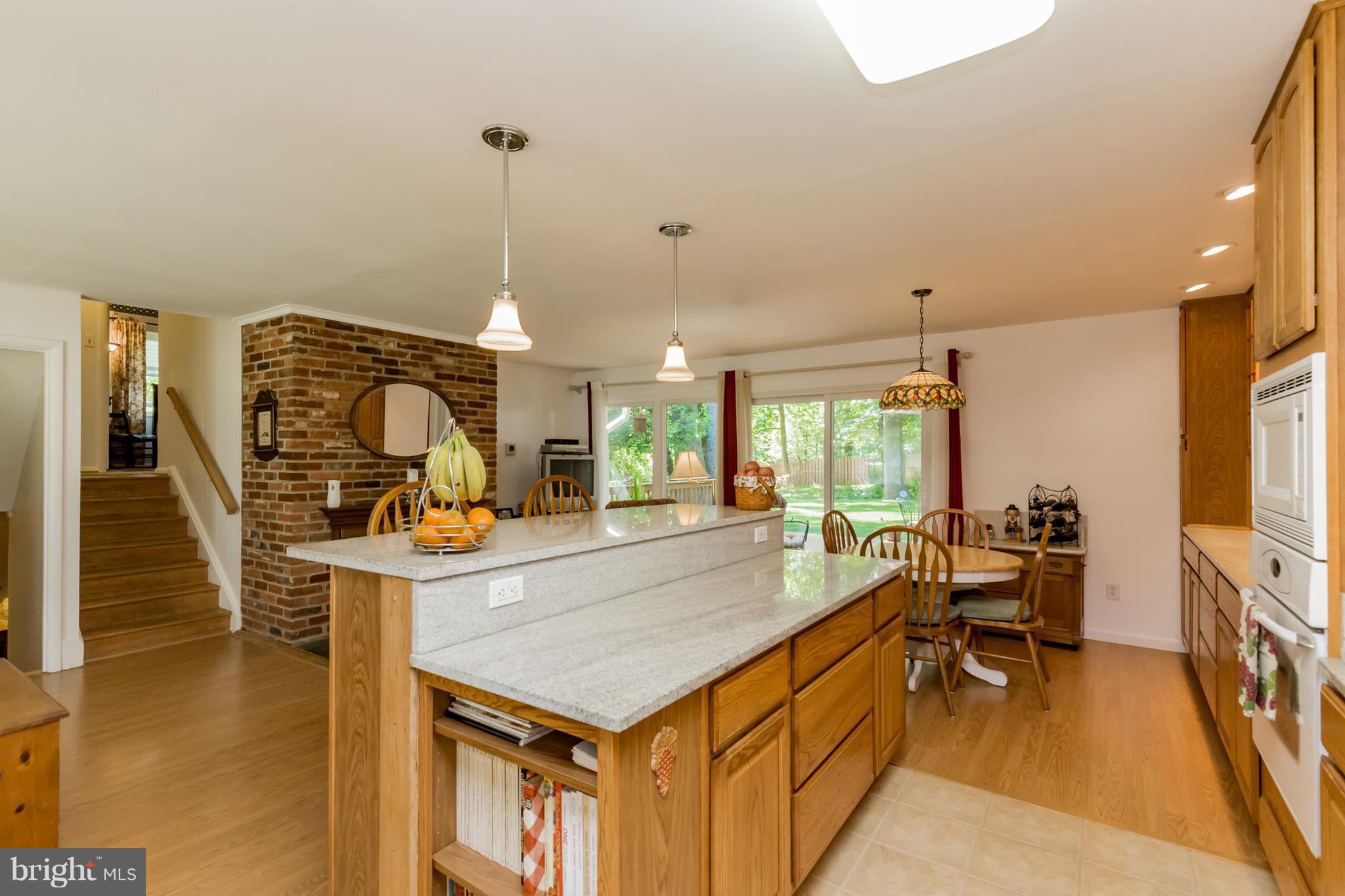5404 Juliet Street Springfield, VA 22151 - Photo 6 of 20 Kitchen
