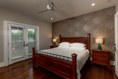 $675,000 | 1209 Bomar Street, Houston, TX 77006