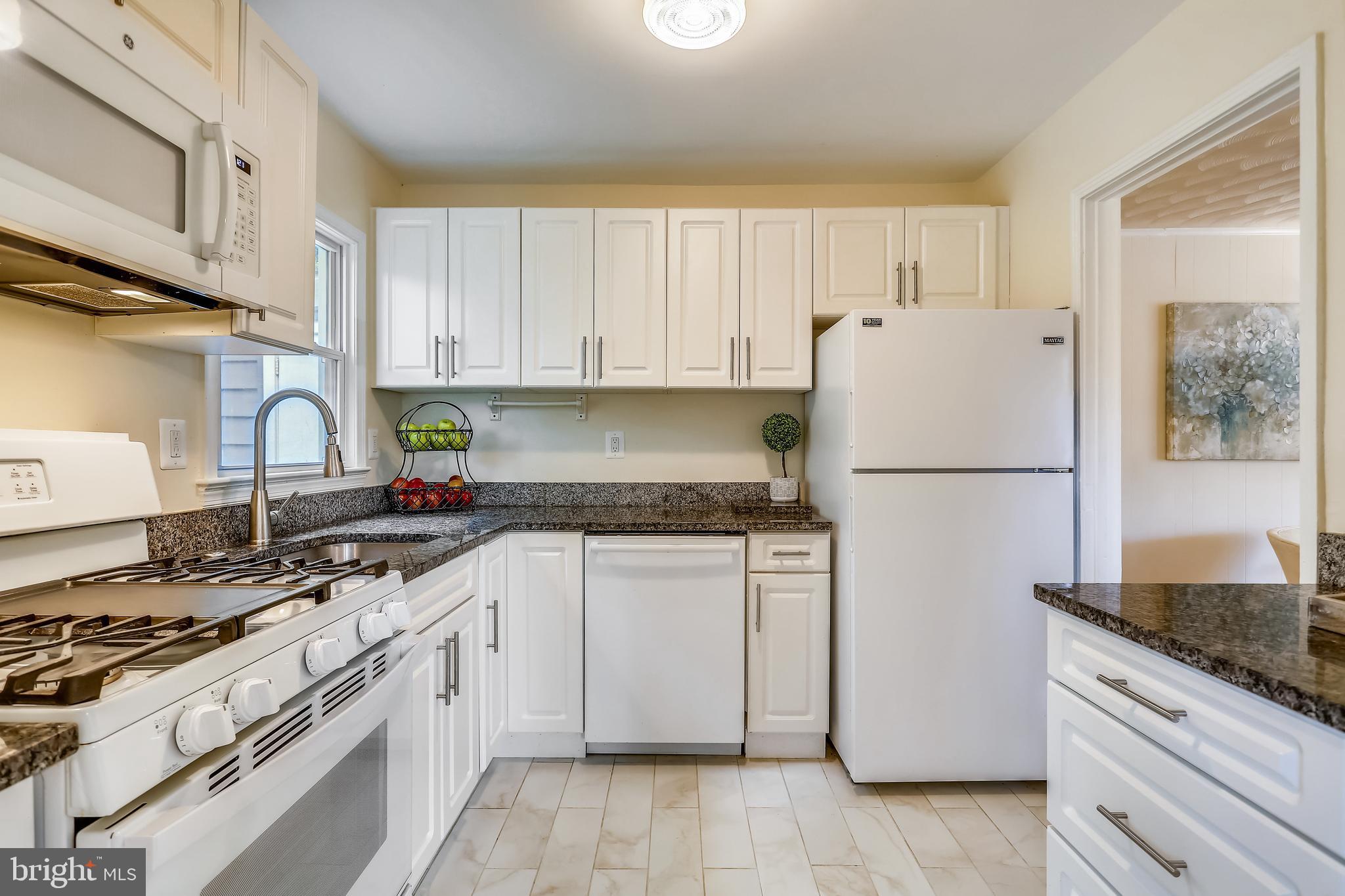 3103 Blueford Road Kensington, MD 20895 - Photo 12 of 43 Updated Kitchen w/granite counter tops
