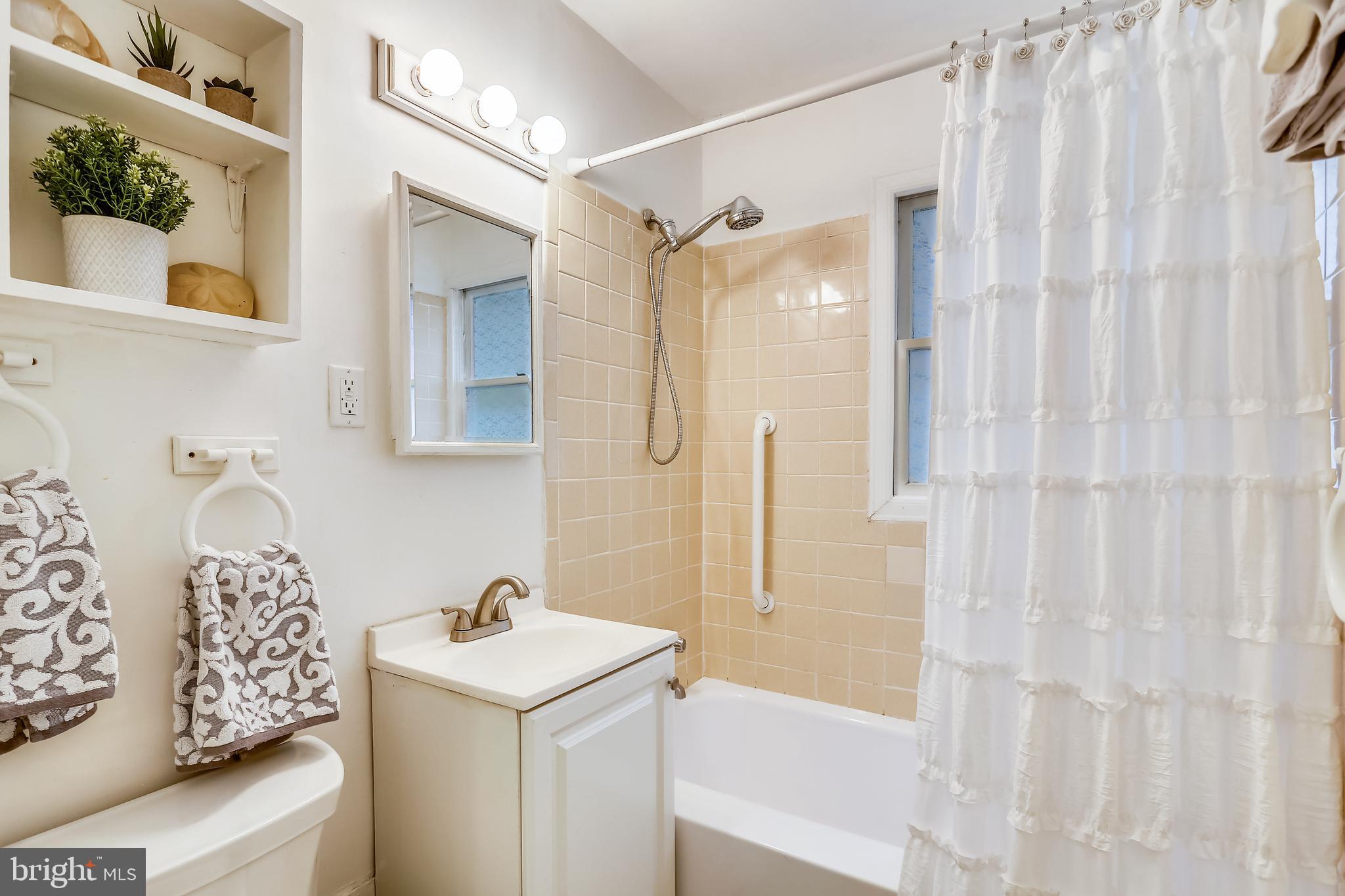 3103 Blueford Road Kensington, MD 20895 - Photo 18 of 43 Full Bath
