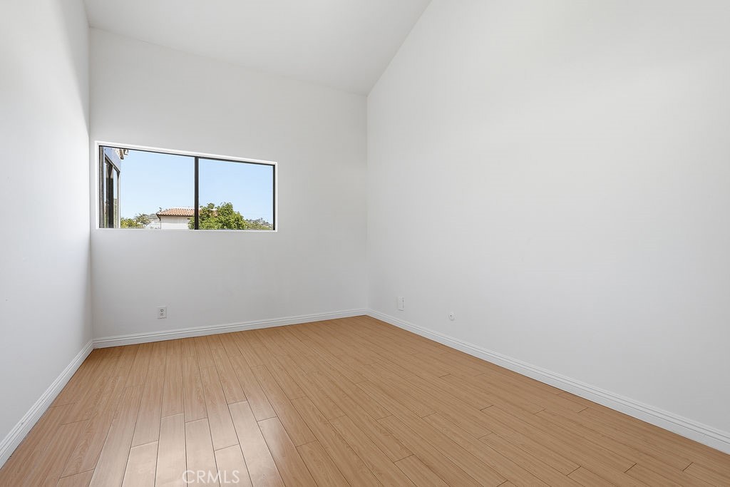 1000 East Windsor Road, Unit 9 Glendale, CA 91205 - Photo 12 of 19