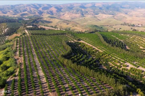 $3,900,000 | 15295 Middle Ranch Road, Moorpark, CA 93021