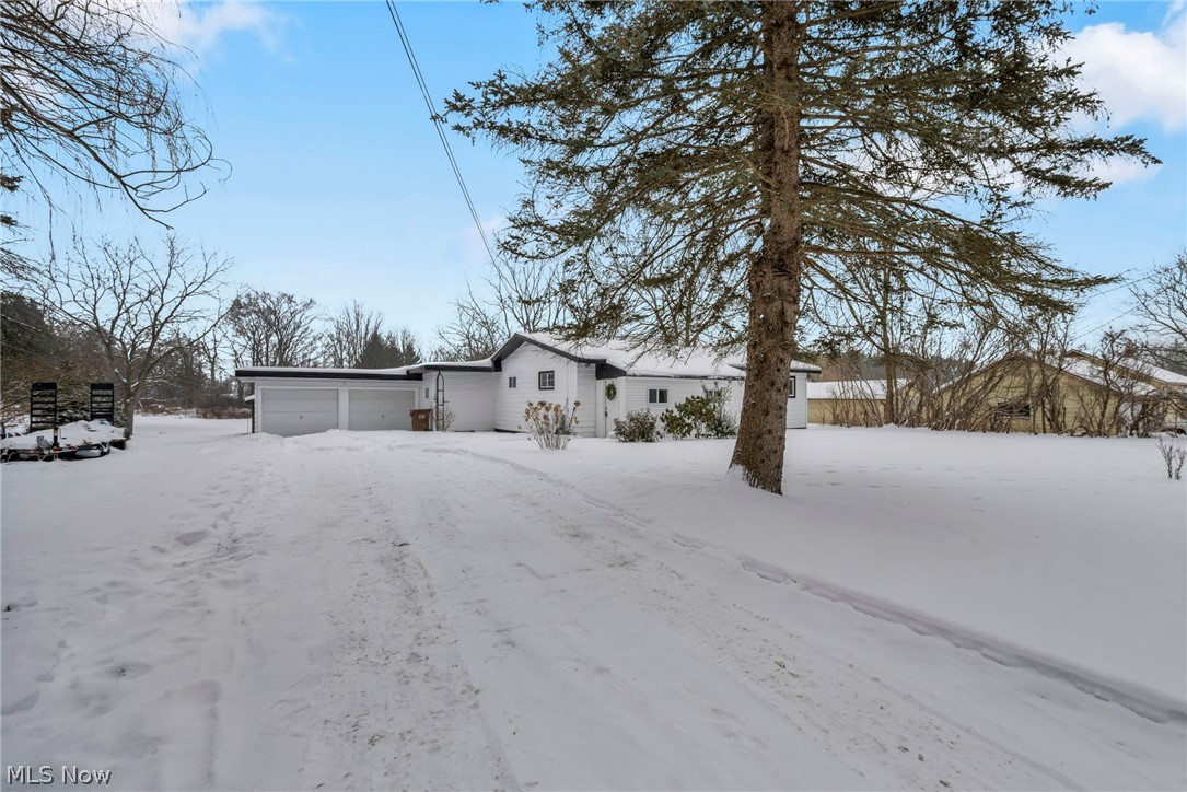 3959 Beach Road Medina, OH 44256 - Photo 3 of 47