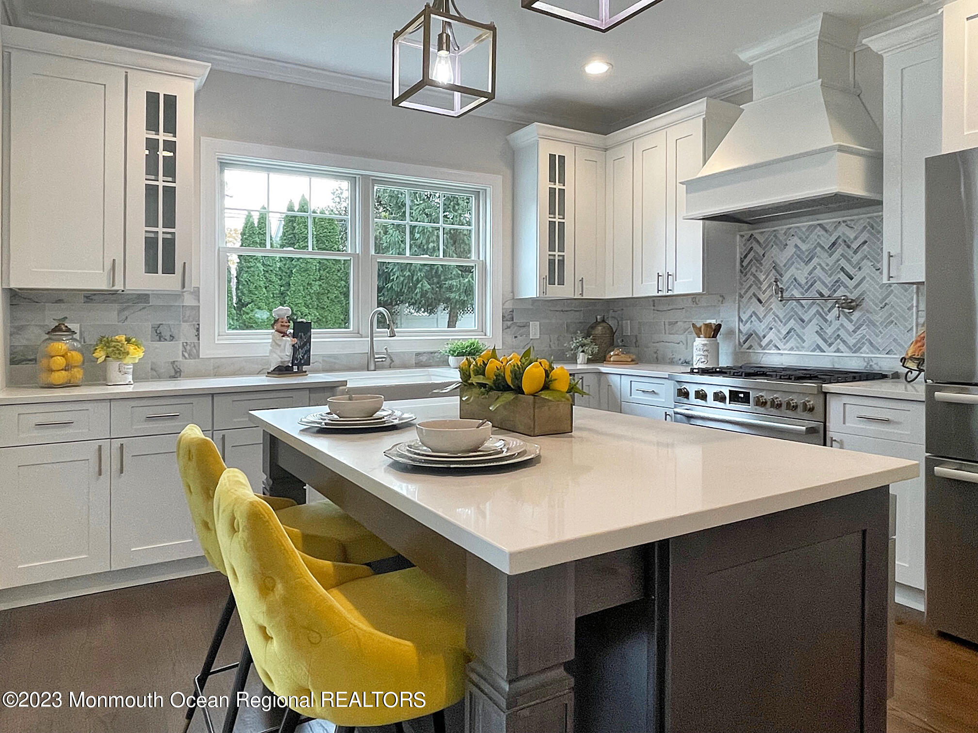 105 Princeton Road Fair Haven, NJ 07704 - Photo 8 of 40 IMG_4576