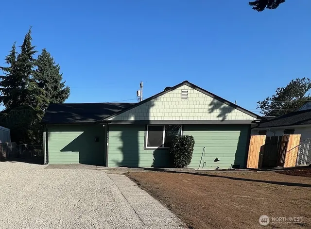 $399,950 | 915 East 52nd Street, Tacoma, WA 98404