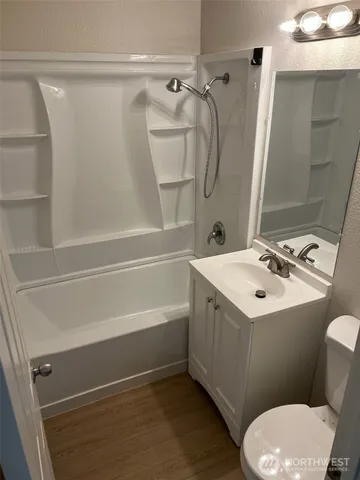 $399,950 | 915 East 52nd Street, Tacoma, WA 98404